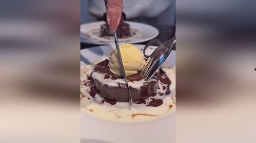 巧克力爆料冰淇淋视频,冰淇淋中的甜蜜诱惑 第1张 巧克力爆料冰淇淋视频,冰淇淋中的甜蜜诱惑 第1张